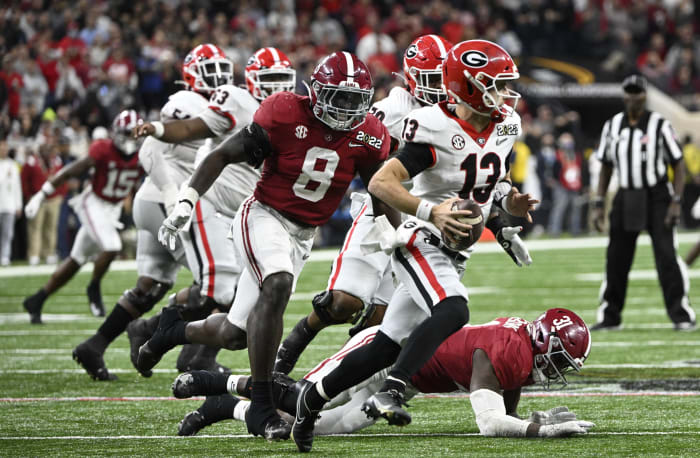 Alabama LB Christian Harris pressures quarterback in National Championship Game